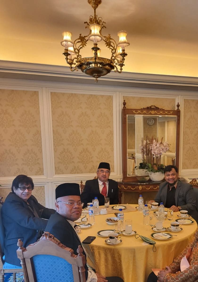 Alongwith Governor of Malacca, Malaysia